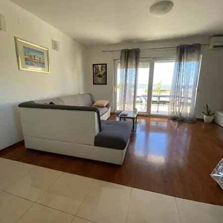Apartment Apartman Mila