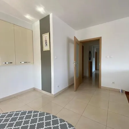 Apartment Apartman Mila Kastela