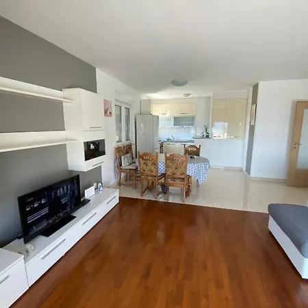 Apartman Mila Apartment
